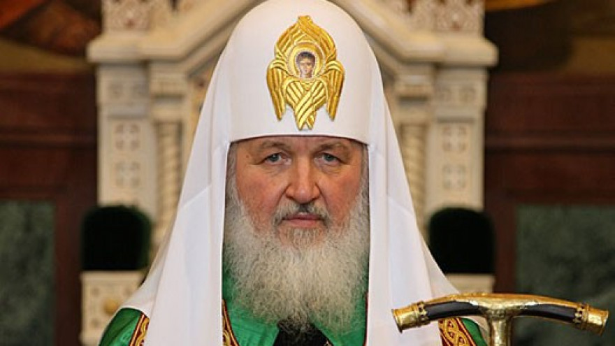 Патриарх призвал поддержать свои храмы и своих священников.