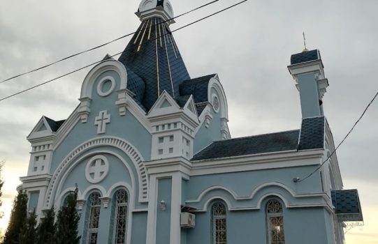 Воскресная Литургия прошла сегодня в нашем храме