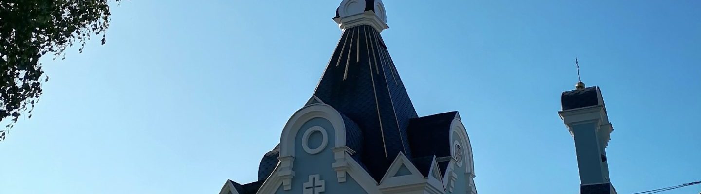Воскресная Литургия прошла сегодня в нашем храме.