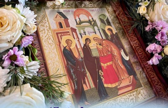 Ждем на праздничные богослужения в наш храм.