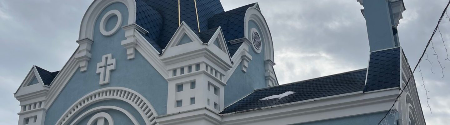 Воскресная Литургия прошла сегодня в нашем храме.