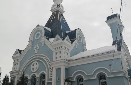 Воскресная Литургия прошла сегодня в нашем храме.
