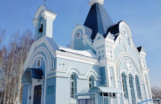 Третье воскресенье Великого поста носит название Крестопоклонной Недели.